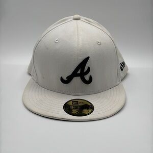 Men’s Fitted Atlanta Braves Hat